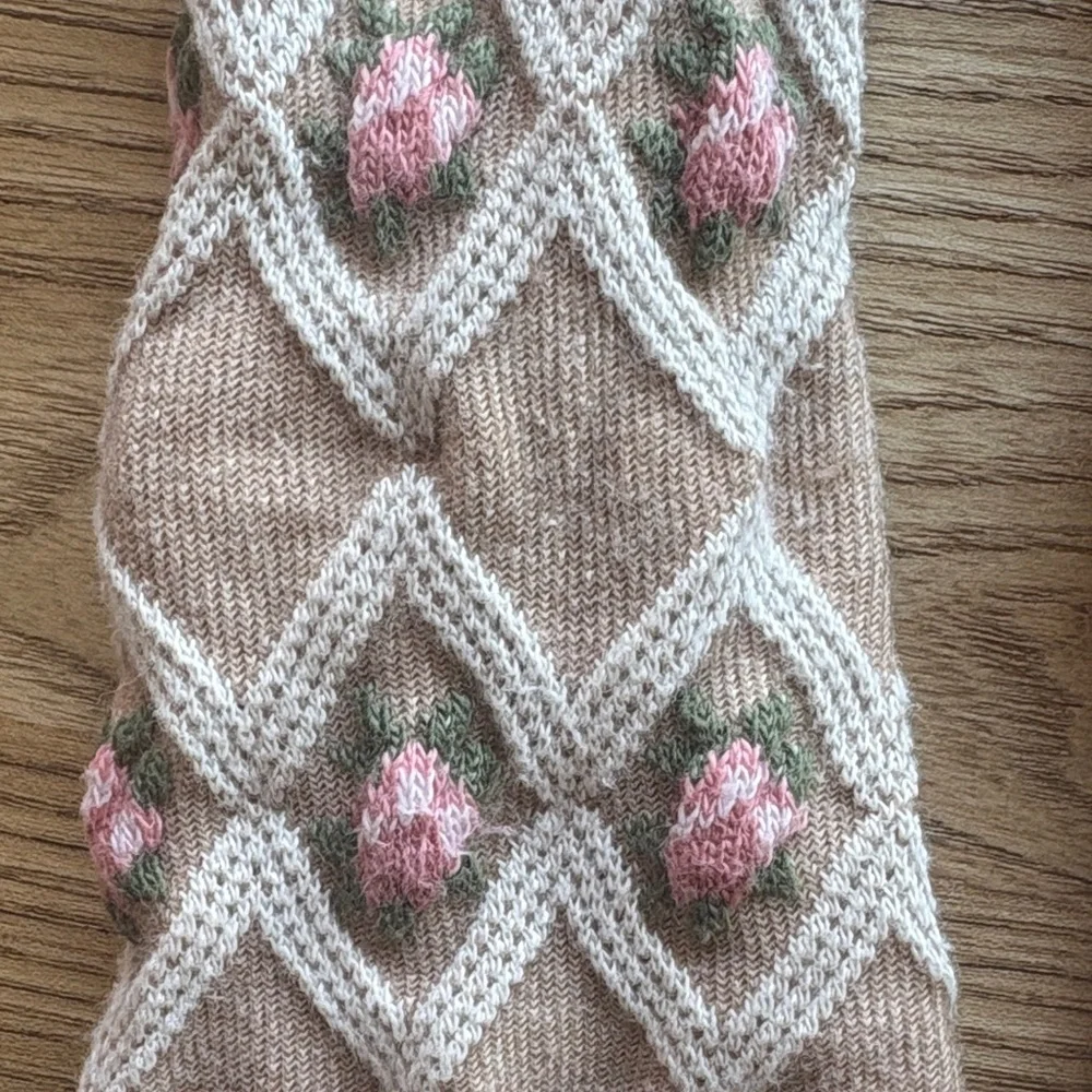 Sezane Tan and Pink Embroidered Socks- good for 8-10 - Picture 2 of 4